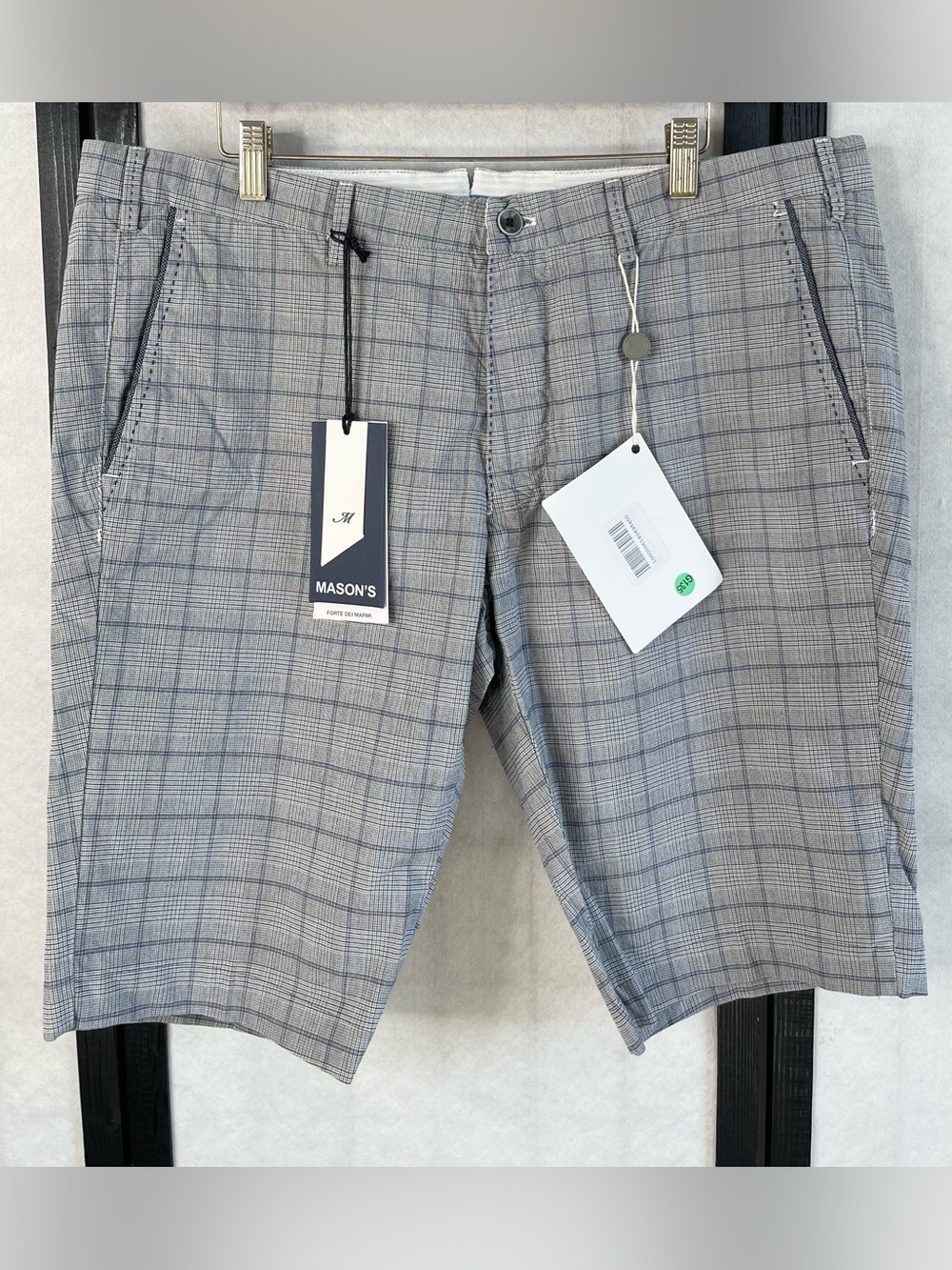 Mason's Forte Dei Marmi check-patterned shorts. Plaid Flat-Front Shorts. Size 56